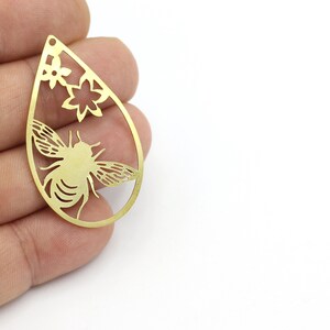 Raw Brass Laser Cut Fly Detailed Necklace, Flower And İnsect Charms, Raw Brass Drop Fly Pendant, Fly Earring,1 Pcs, 28x47mm,HM-538