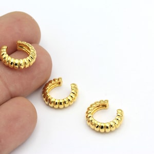 24k Gold Plated Twisted Ear Cuff, Ear Cuff, Minimalist Ear Cuff, Ear Cuff Non Pierced, Cartilage Earrings,1Pcs(15mm),KP-299