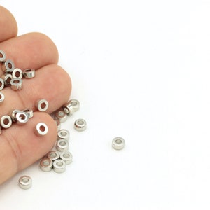 5 mm Silver Plated Round Coins, Flat Round Beads, Stamping tag , Barrel , Spacer Beads, Solid Brass Beads, Round   6 pcs  SLV-124