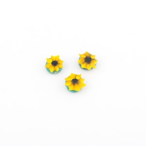 14mm Hand Made Murano Glass Daisy Beads, Murano Flower Beads, Daisy Murano Glass Charms, Murano Glass Findings, 1 Pcs, GEM-233