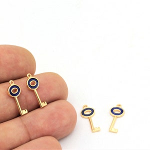 Oro plateado llave encantos, colgante de la llave, 24k oro plateado encanto, collar clave encanto 1 unids, (7x18mm) ALT-194