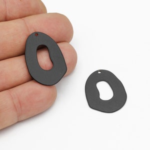 Black Plated Oval Earring Findings, Brass Oval Connector, Geometric Pendant, Oval Circle Connector, Whosale, 1Pcs, 21x30mm, SYH-131