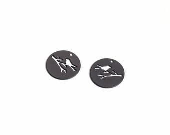 Black Plated Bird Pendant, Round Bird Silhouette Charm, Animal Findings, Circle Bird Pendant for DIY Bracelets or Necklaces, LZ-715-3
