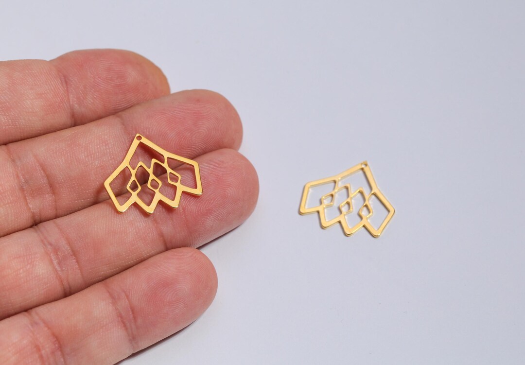Orecchini A Vite Per Bambini Fiore Oro Con Zirconi Cubici &ndash; 5mm, Placcati Oro, Regalo Perfetto