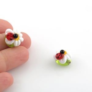 12x13mm Hand Made Murano Glass Daisy Beads, Murano Ladybug Daisy Beads, Daisy Murano Glass Charms, Murano Glass Findings, 1 Pcs,GEM-342