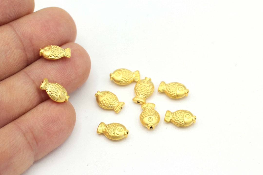 Matt Gold Plated Fish Charms, Bracelet Beads, Fish Connector, Center