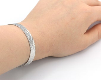 Silver Plated Hammered Bangle, Hand Made Bracelet, Adjustable Bracelet,Silver Plated Cuff Bangle, Polished Bracelet, 1 Pcs,(8x155mm), BLZ-18