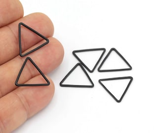 Black Plated Triangle Charms ,Triangle Necklace Pendant, Connector Triangle Pendant, Triangle Findings, 6Pcs, (17mm), SYH-113