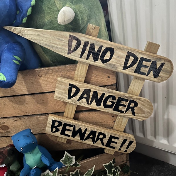 Dinosaur cut-out sign main image 1