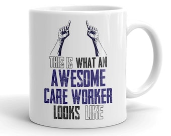 VIROSA Funny Care Worker Mug – “This is What an Awesome Care Worker Looks Like” – Gift for Carers – 11oz Ceramic Coffee Cup