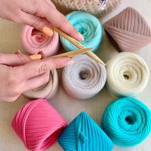 Set di filati per uncinetto per magliette, 9 gomitoli di cotone per un totale di 189 iarde, kit di filati per magliette per lavorare a maglia, regalo per chi ama l&#39;uncinetto, filato a nastro jersey trapillo