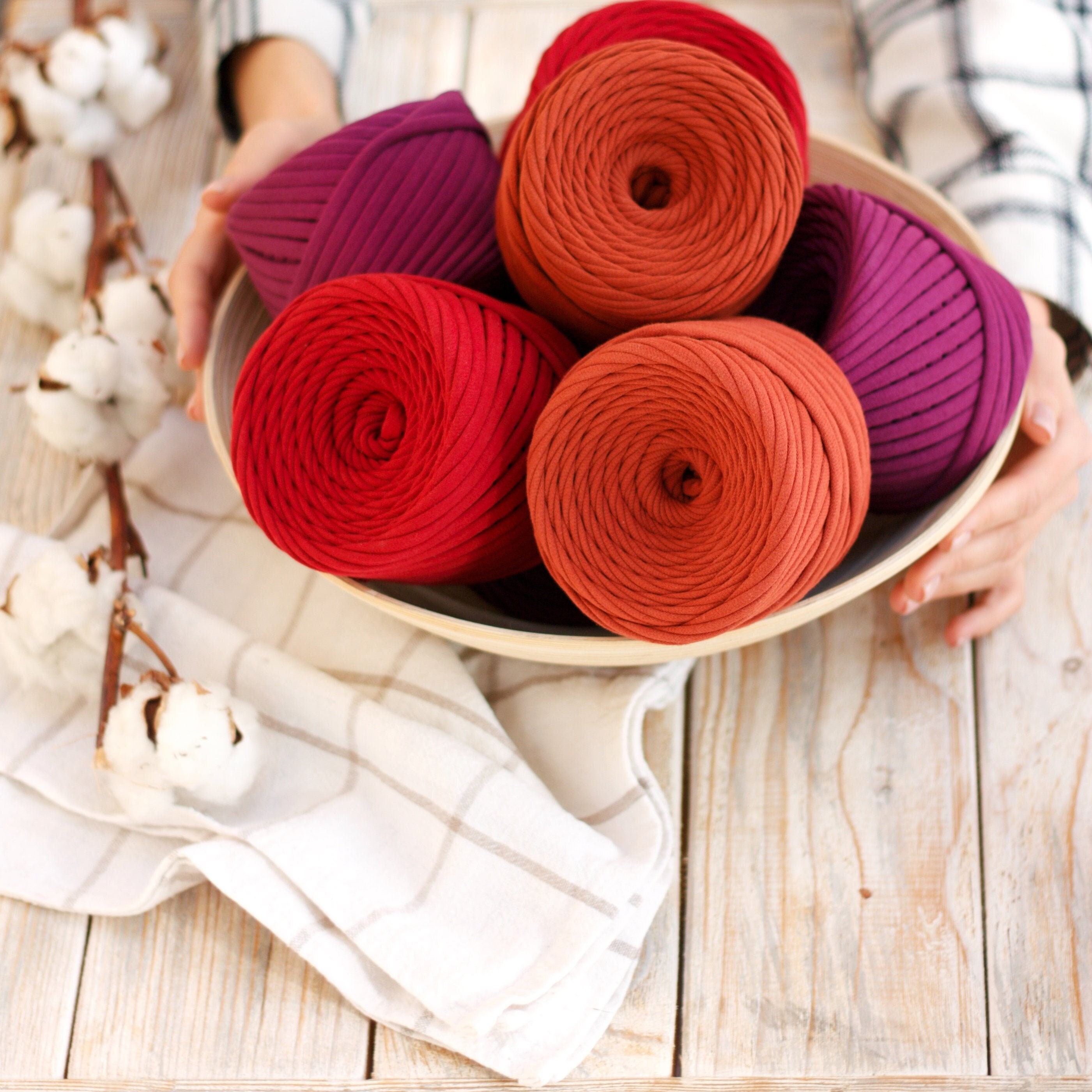 Tshirt Yarn. Crochet Yarn, Cotton Yarn, Jersey Yarn, 109 Yards 100 M Yarn  for Baskets, Carpets, Bags, Spaghetti Yarn. 