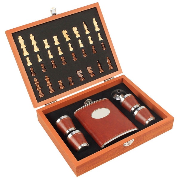 Hip Flask Bar Set Wooden Chess Set