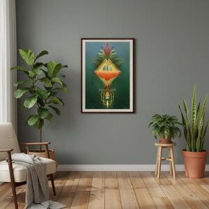 Puede incluir: Una impresión artística enmarcada con un marco marrón oscuro. La obra presenta un diseño simétrico con una forma de diamante central en naranja y amarillo, sobre un fondo verde y azul. El diseño incluye elementos florales y geométricos.