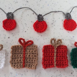 Christmas Appliques Set | Choice of Sets | Crochet Applique Wrapped Present and Bow, String of Baubles  | Xmas Box |  Fairy Lights