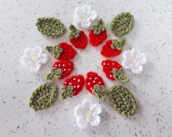 Strawberries x 4 Appliques in 2 Sizes | Crochet Applique Strawberry | Flowers | Leaves | Pips or No Pips | Choice of Sets | Sew On Patch