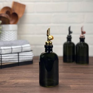 8-ounce Vintage Green Apothecary Glass Bottle with Weighted Pour Spouts | Custom Labels | Perfect for your Oils and Vinegars |Minimalist Dec