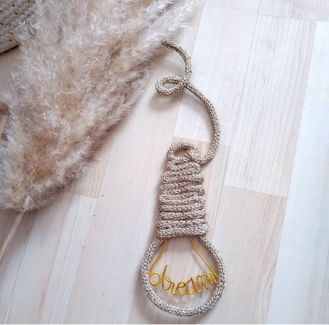 Ampoule Tricotin, Décoration Murale, Style Bohême et Cosy, Création Personnalisé