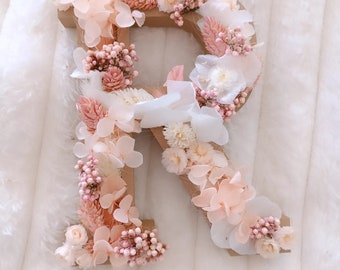 Wooden flower letter, personalized dried flower letter with first name, baptism decoration, wedding table decoration with letter