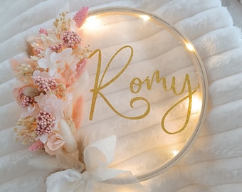 Crown of natural dried flowers with golden glitter first name, baby room decoration, personalized birth gift, birthday