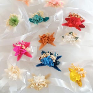Dried and preserved flower bracelet, Wedding bracelet, Flower bracelet for bridesmaid and bachelorette party - Wedding accessories
