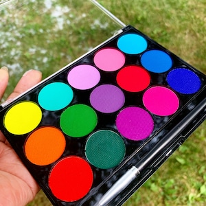 Water Activated Eyeliner Palette - Matte and Neon Vol.1