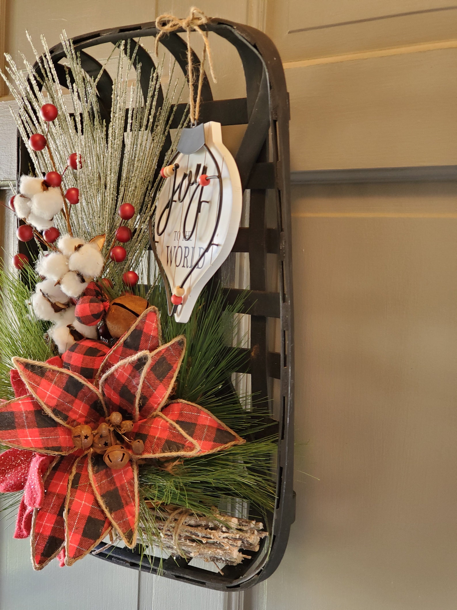 Black Tobacco Basket Christmas Wreath Etsy