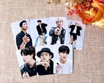 BTS Us, Ourselves ビジュアルブック　セット Amazon.com: [ SET ] Special 8 Photo Folio-Us, Ourselves, and