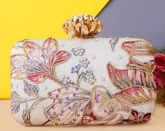 Blumen bestickte Kupplung, Hochzeitsgeschenk, Geschenke für sie, Boho, Clutch Taschen für Frauen, Abendtasche, mehrfarbige Kupplung, Mutter Geschenk, Perlen