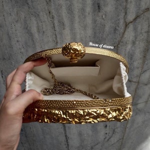 Golden metal clutch,Mother of pearl clutch,Seashell clutch,luxury bag,designer bag,gifts for her,evening clutch,South Asian gifts,bride gift zdjęcie 5