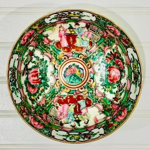 Rose Medallion Bowl | Chinoiserie Tableware | Collectible Chinese Bowl | Gold Rimmed China | Export Porcelain Bowl | Famille Rose Porcelain