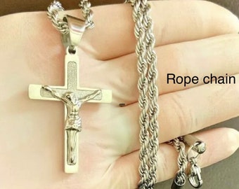 thumbnail image 2 of Men's 20-Inch Stainless Steel Cuban Chain Necklace With Jesus Cross Pendant 2 of 3