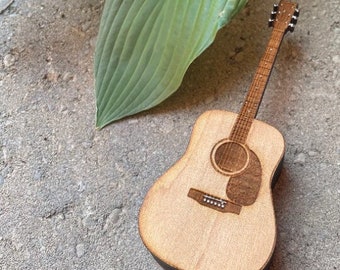 Guitar Pick Case Name Engraved - Two Scripted Sisters