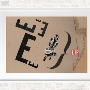 Op de afbeelding: Een collage in vintage stijl met een vrouw in een jurk, het woord "LIF" en de letter "E" die meerdere keren in het zwart wordt herhaald.