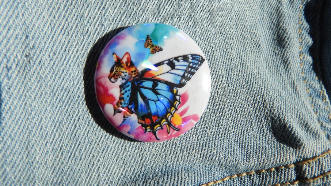 1.25 Holographic BUTTON Catterfly PIN Flair, Cat Butterfly Button Pin ...