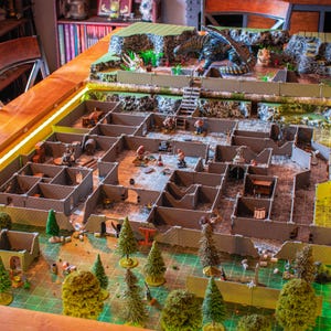 Knight Dungeon Terrain Set - Mini Tabletop RPG Modular Dungeon Castle Terrain System for Dungeons & Dragons DND Gift, Pathfinder, War Gaming