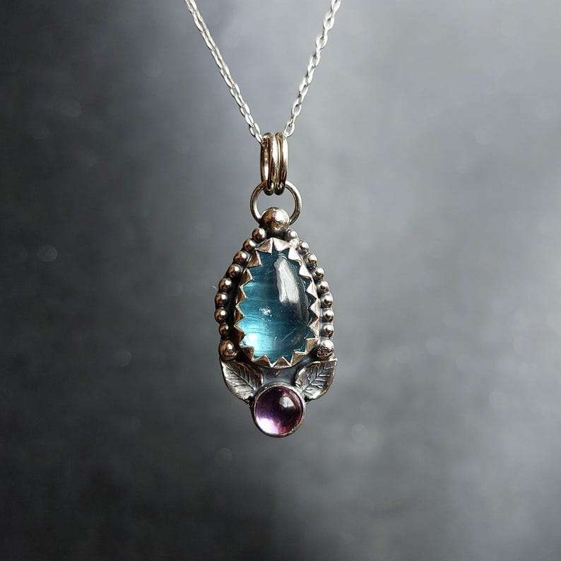 Paraiba blå kyanit och ametisthänge i sterlingsilver, hantverkssmycken med naturliga ädelstenar bild 4