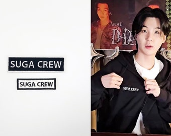 Insigne Suga Crew Agust D « concert du jour J » - Écusson de broderie thermocollant BTS Yoongi pour sacs fourre-tout, t-shirts, chapeaux, jeans, manteaux, etc.