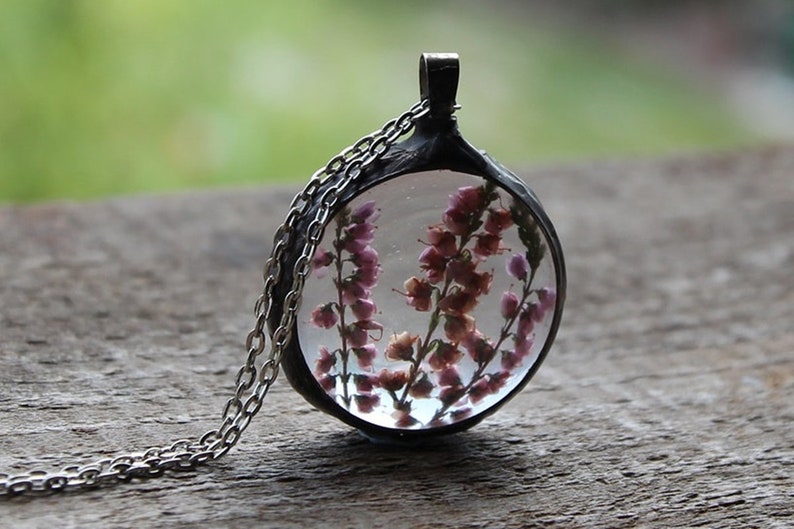 Heather necklace, Terrarium Jewelry, Pressed Flowers necklace, Dried Flower Necklace, flowers pendant, Botanical jewelry 