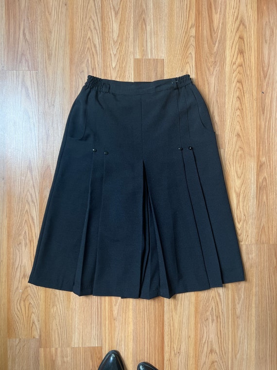 Vintage Bermuda Long Knee Length Black Shorts - image 5