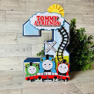 Thomastrein verjaardagsnummerdecoratie, gepersonaliseerd feeststuk, Thomas en vrienden decor