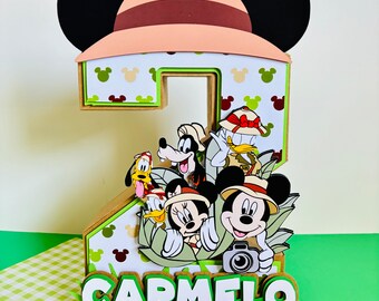 Numéro d'anniversaire Mickey Safari : décoration de fête personnalisée