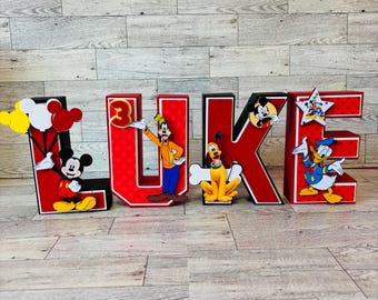 Letra inspirada en Mickey Mouse: Decoración 3D personalizada para fiestas
