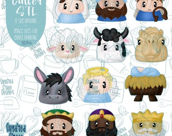 Puede incluir: Un conjunto de ocho cortadores de galletas con personajes de la historia de la Natividad. Los cortadores son de varios colores, incluyendo azul, verde, rojo, marrón y blanco. Los personajes incluyen a María, José, el niño Jesús, un burro, una vaca, una oveja, un camello y los tres reyes magos.