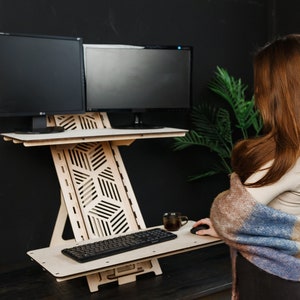 Stehpult, Holzarbeitsplatz, Laptopständer, Moderner Schreibtisch, Verstellbarer Schreibtischständer, Vintage Ständer