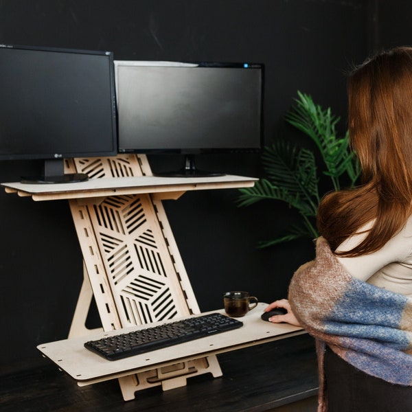 Standing Desk, Laptop Stand, Adjustable Standing Desk, Work station, Sitting or Standing Desk, Portable Desk Stand