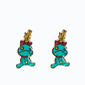 Puces d&#39;oreilles Scrump