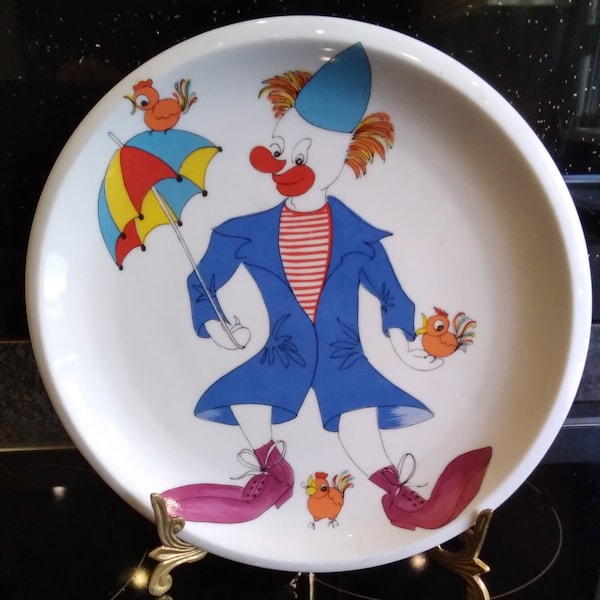 Vintage Spal Portugal Porcelain dinner plate. Clown with umbrella.