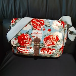 Vintage Cath Kidston of London Satchel shoulder Bag. 100 Coated