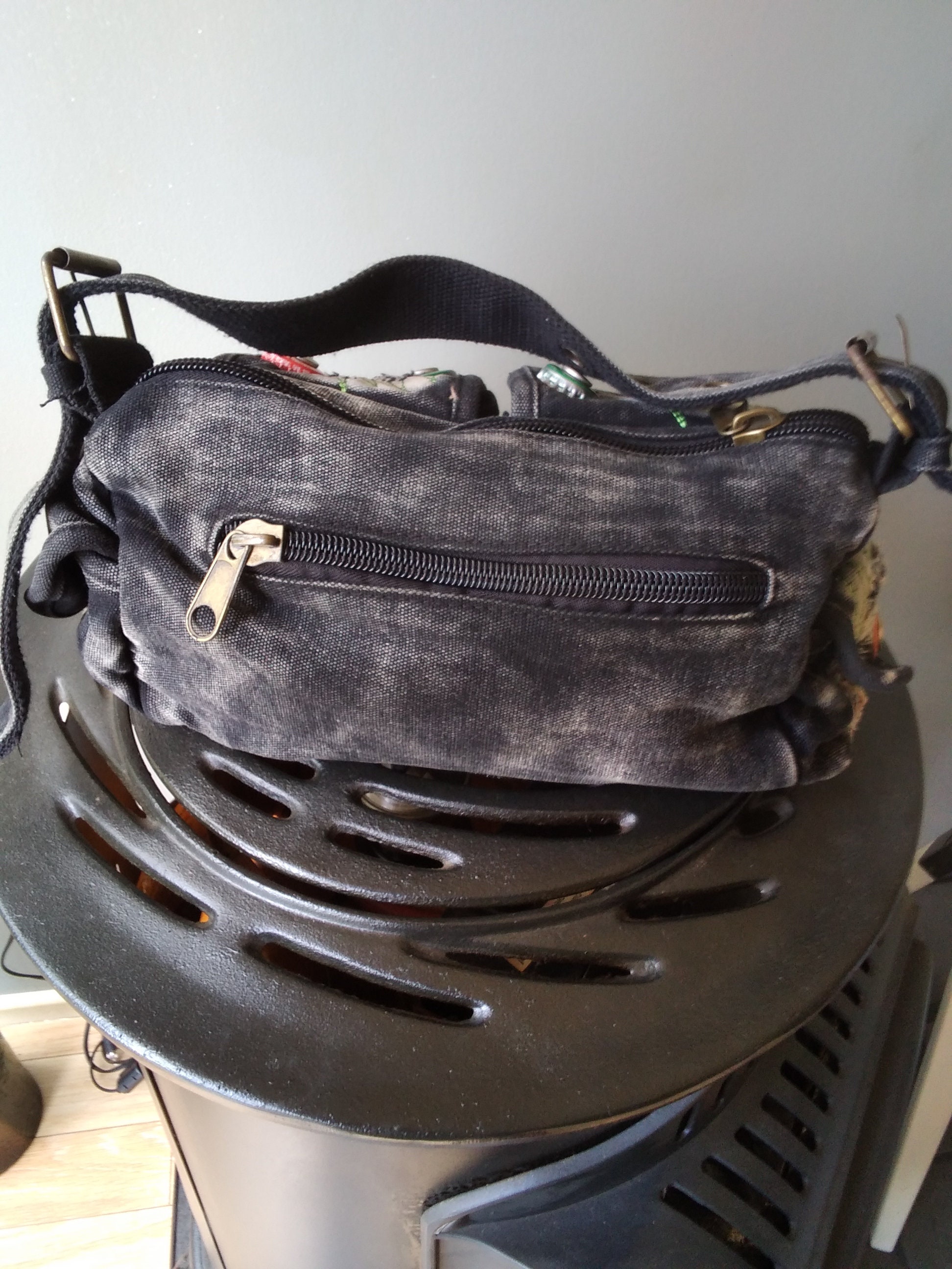 Okpta 1519426 Black Handbag With Shoulder Strap.